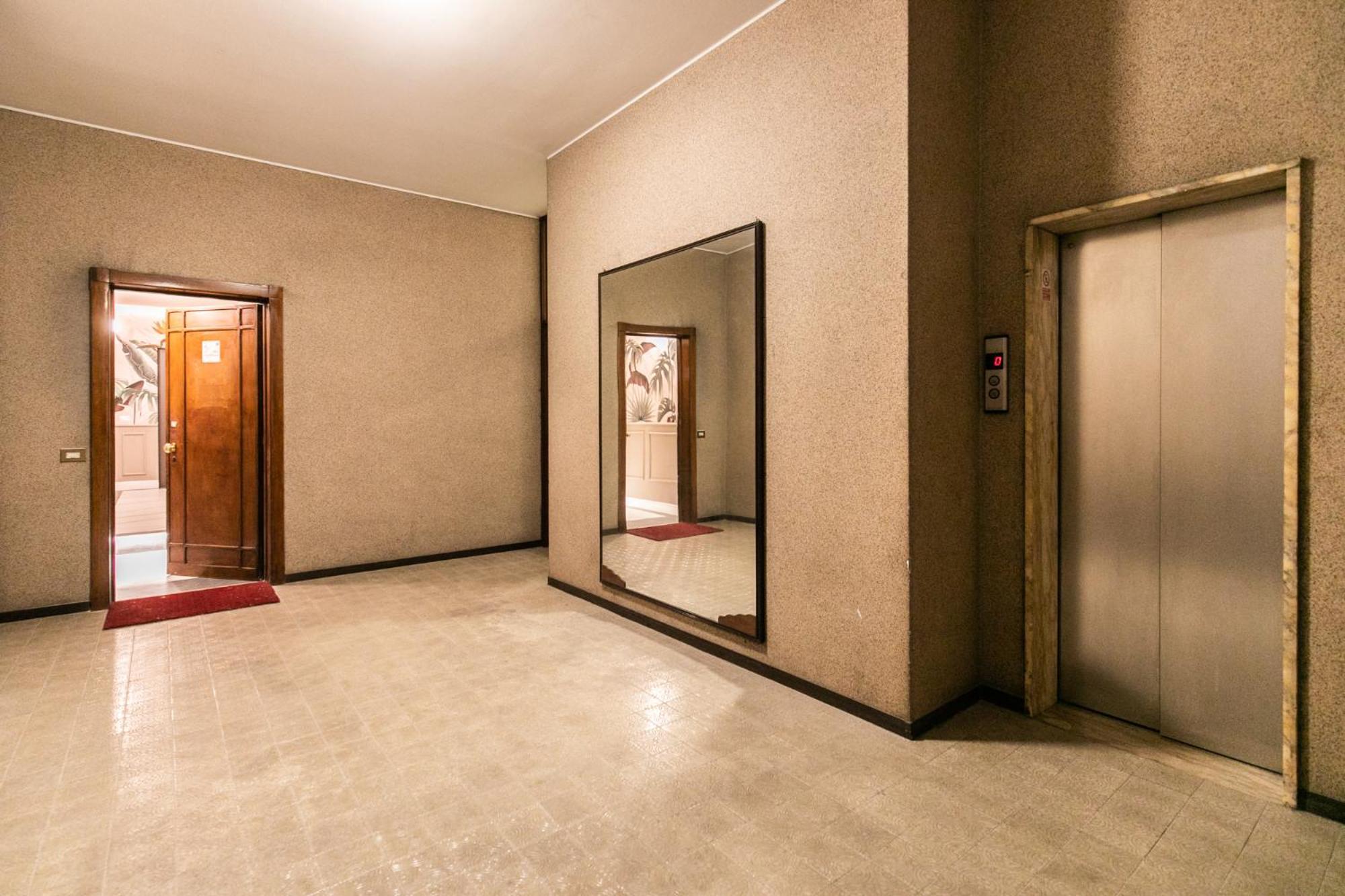 Mameli Home - M4 Tricolore Milan Bagian luar foto